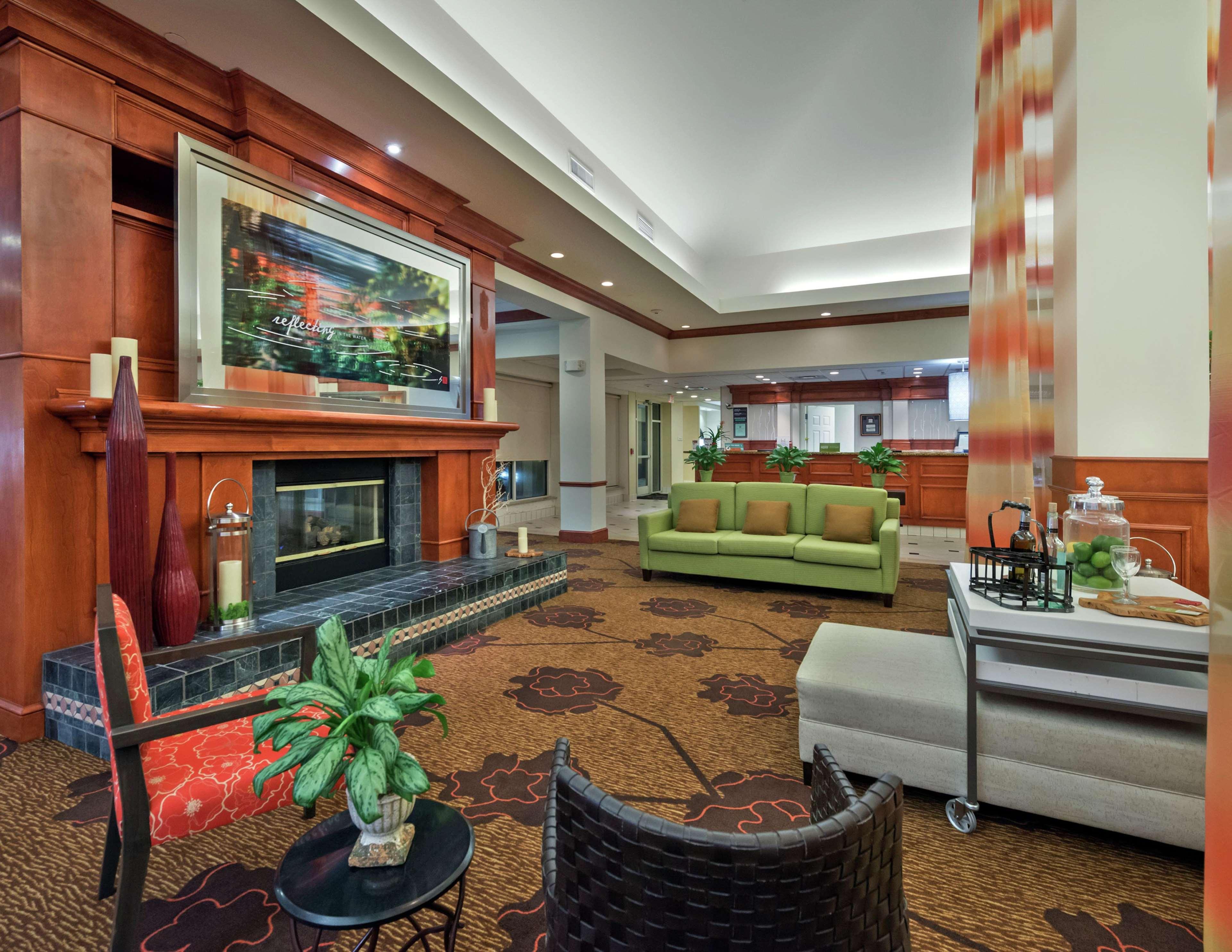 Hilton Garden Inn Lafayette/Cajundome Exteriör bild